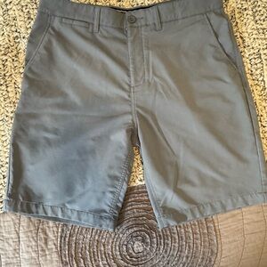 johnnie-O Gray Flat Front Shorts Classic Style